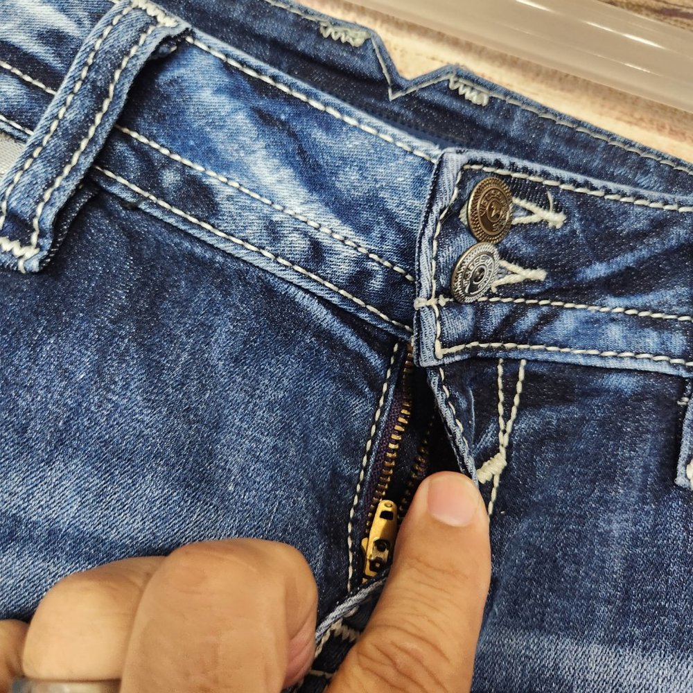 Vigoss The New York Capri Jeans Women's Size 11/12 Embellished Pockets Flaps - Picture 6 of 15